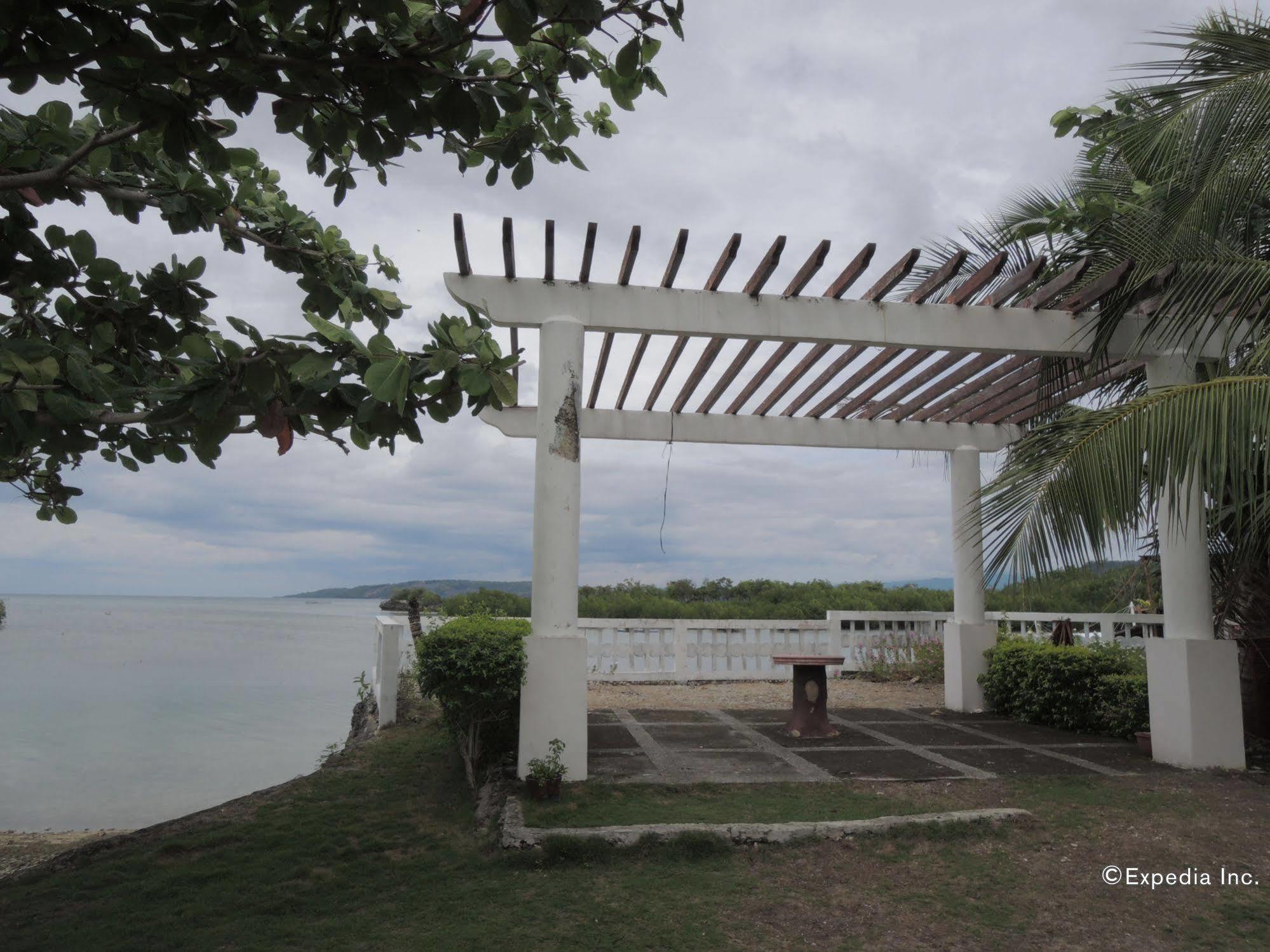 Moalboal Beach Resort Alcantara  Екстер'єр фото